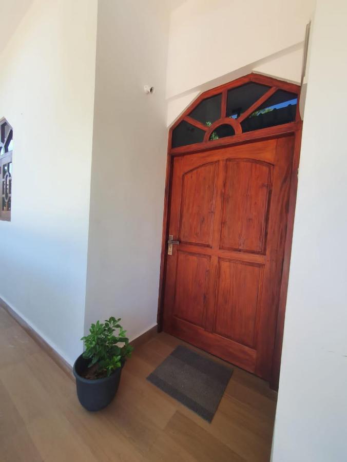Airport Layover B&B Katunayake Exterior photo