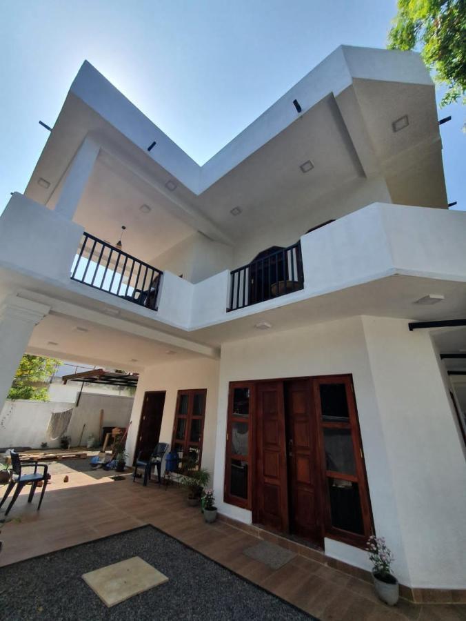 Airport Layover B&B Katunayake Exterior photo