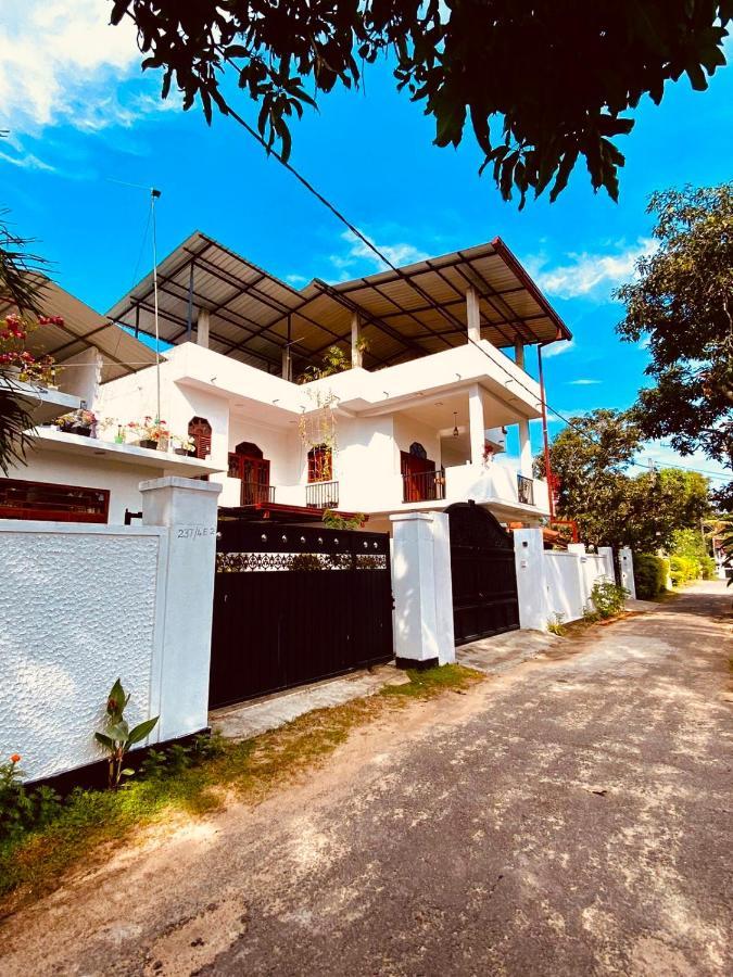 Airport Layover B&B Katunayake Exterior photo